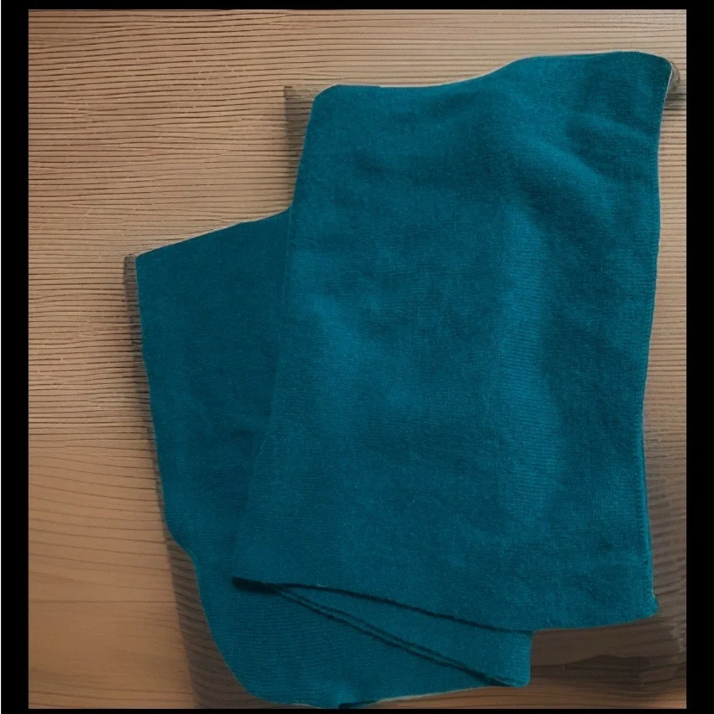 Totes Women's Rectangle Head Scarf‎ Snood  Teal Blue 16.5